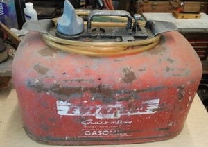 lot 396 image: Evinrude Johnson Outboard Motor Gas Tank.