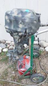 lot 408 image: Mercury Outboard Motor, 7.5 HP with Can.