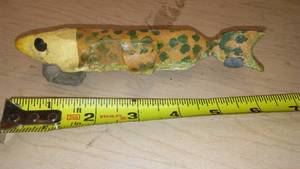 lot 420 image: Fish Decoy