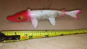 lot 423 image: Fish Decoy