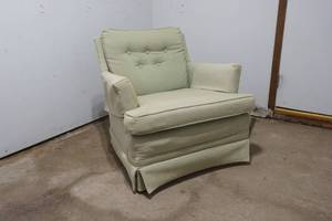 lot 12 image: Vintage Armchair