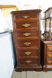lot 17 image: Basset Wooden Dresser