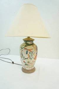 lot 55 image: Abstract styled lamp