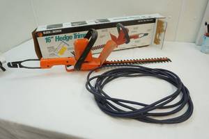 lot 66 image: Beck and Decker 16 Hedge Trimmer