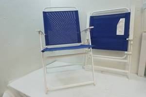 lot 73 image: pair of lawn chairs