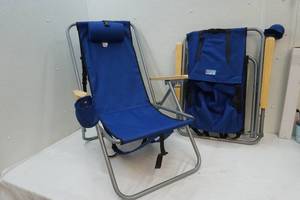 lot 74 image: pair of Real Gear folding beach chairs