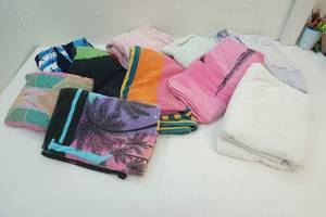lot 92 image: Variety of clean beach towels