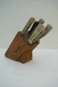 lot 123 image: Chicago Cutlery knife set and block