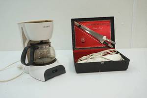 lot 137 image: Coffee pot and Electric Carving Knife