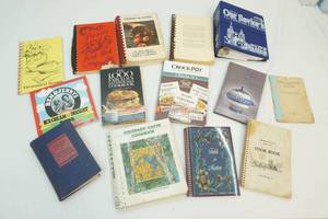 lot 162 image: Large variety of recipe books