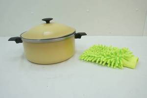 lot 168 image: Town House pot and duster mitten