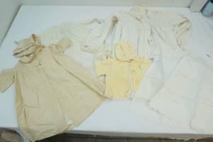 lot 171 image: Vintage children clothing