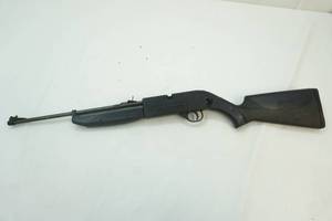 lot 205 image: Crossman pellet or BB gun
