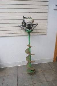 lot 220 image: Ice King post hole digger