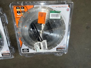 Lot of ridgid saw blades