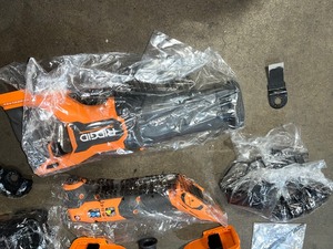 RIDGID 18V Brushless Cordless 4-Tool Combo Kit with (1) 4.0 Ah and (1) 2.0 Ah MAX Output Batteries, 18V Charger, and Tool Bag