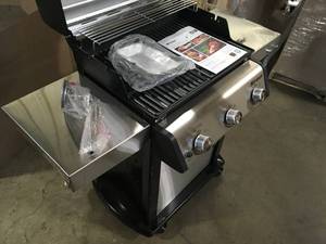 Spirit S-315 3-Burner Propane Gas Grill in Stainless Steel by Weber Slightly Damaged See Pictures Customer Retuns See Terms on Auction