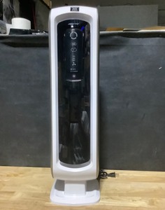 Fellowes AeraMax DX5 True HEPA Small Room Tower Air Purifier 200 sq. ft. for Allergies, Asthma and Odor. See Pictures
