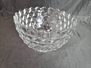 lot 4 image: Fostoria American Crystal Bowl