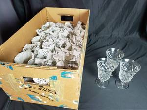 lot 23 image: Lot of 27 Fostoria Clarets or Goblets