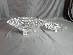 lot 25 image: Fostoria Serving Dishes