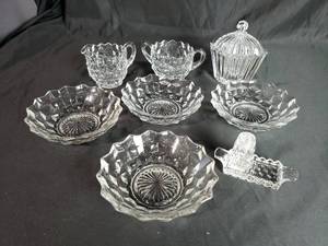 lot 27 image: Fostoria Serving Items