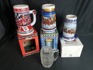 lot 41 image: Budweiser Steins and Dads Root Beer Mug
