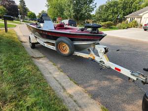 1994 Lund 1790 Pro 18 Fishing Boat  Mercury 90hp Outboard Motor  1994 Shore Landr Single Axle Boat Trailer