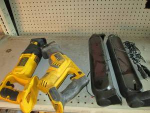 DeWalt tools, no batteries and car ...