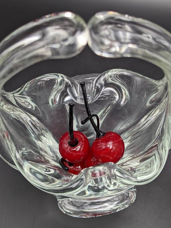 lot 375 image: Pair of Crystal Baskets