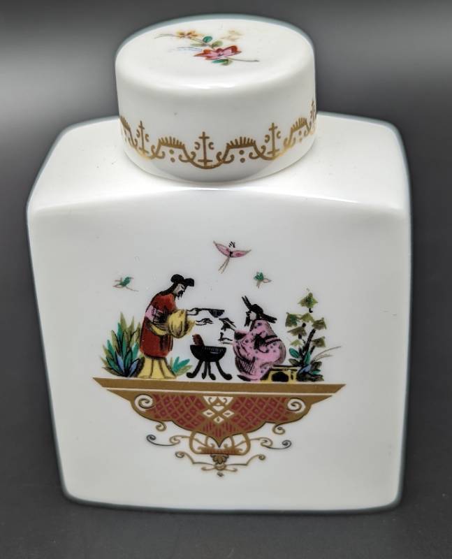 lot 389 image: Petite Royal Worcester Fine Bone China Jar