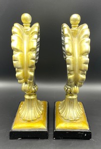 lot 54 image: Stunning Resin Decor