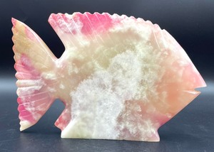 lot 71 image: Gorgeous Genuine Onyx Fish from Pakistan