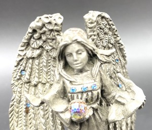 lot 77 image: Sensational Sunglo Angel Figurine