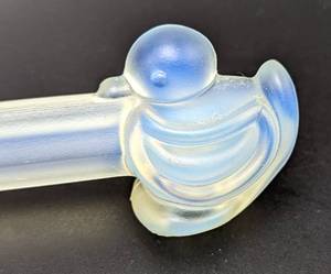 lot 16 image: Sabino Opalescent Glass Duck Knife Rest