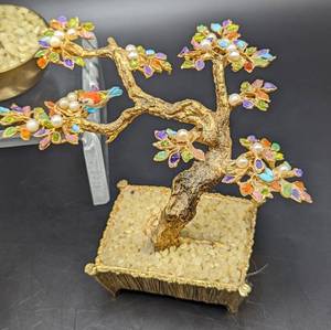 lot 33 image: Assorted Vintage Gem Trees