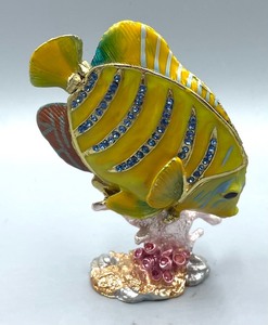 lot 157 image: Trio of Fish Themed Bejeweled Enamel Trinket Boxes