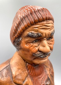 lot 170 image: Vintage Holland Mold Busts