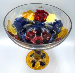 lot 175 image: Art Glass Pedestal Dish