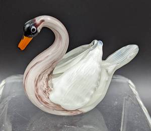 lot 39 image: Fitz and Floyd Art Glass Miniature Animals