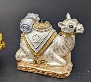 lot 144 image: Animal Themed Trinket Boxes