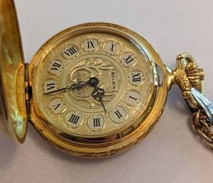 lot 223 image: Petite Vintage Ladies Belair Pocket Watch