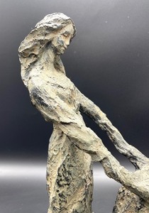 lot 258 image: Mother and Child Resin Sculpture