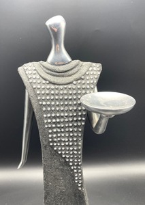 lot 270 image: Amazing Abstract Art Figurine