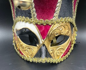 lot 298 image: Dramatic Italian Mask