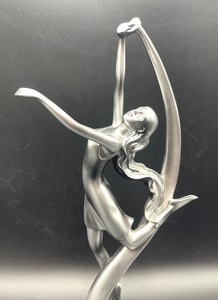 lot 309 image: Elegant Dancing Figurine Sculpture