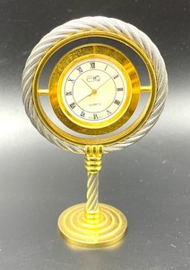 lot 313 image: Darling Decor