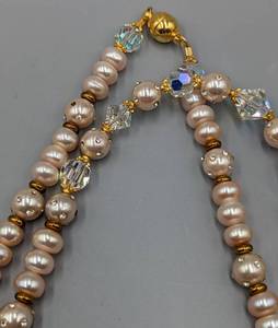 lot 228 image: Pair of Pretty Beaded Necklaces