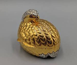 lot 237 image: Judith Lieber Rhinestone Quail Pillbox