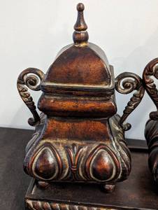 lot 251 image: Decorative Metal Urn with Tray